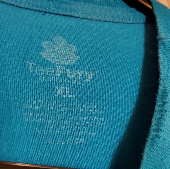 🏷= $1 Agnes And Rocket Graphic T - Picture 3 of 4